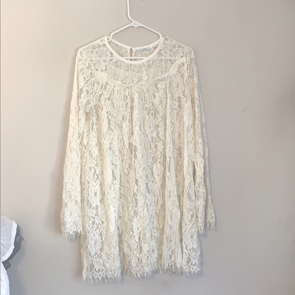 Super cute cream-of white lace dress. Large